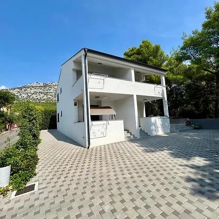 Kim Starigrad Paklenica